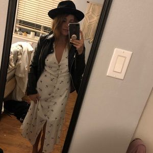 Urban Outfitters Maxi White Dress 🌸